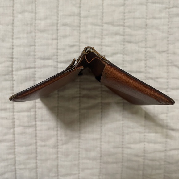 Used Louis Vuitton card case - Picture 7 of 7